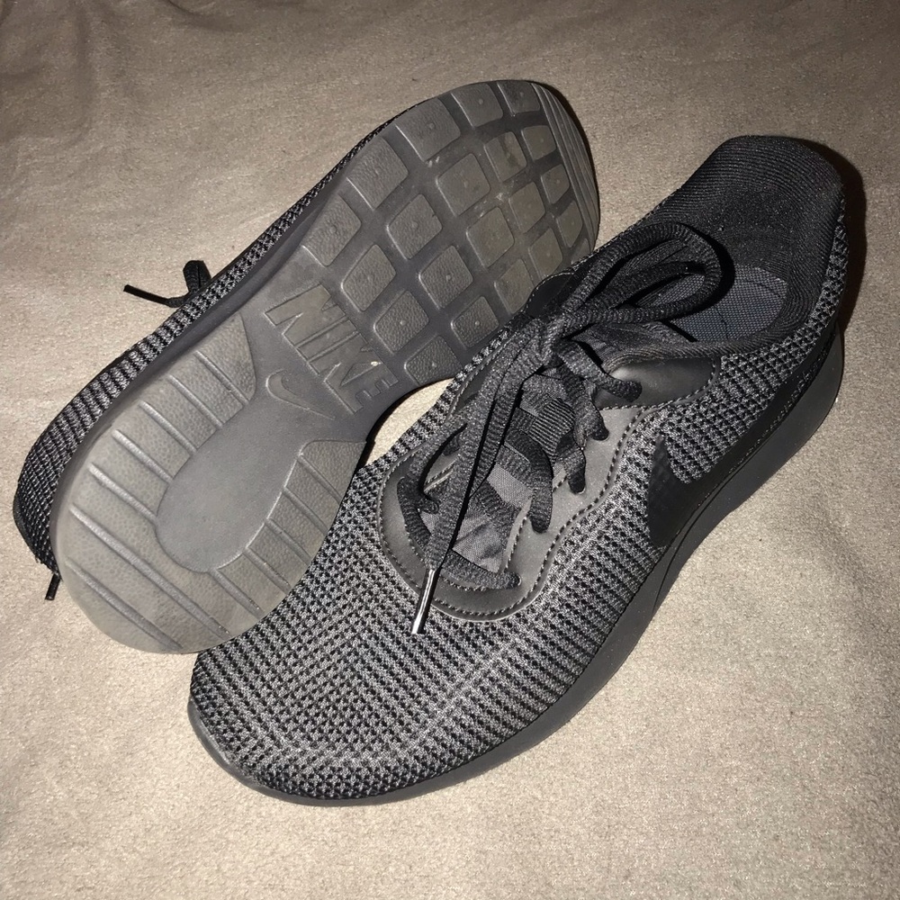 Practically new Nikes!!